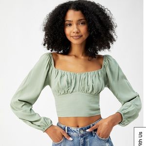 Kendall & Kylie Long Sleeve Shirred Bodice Top